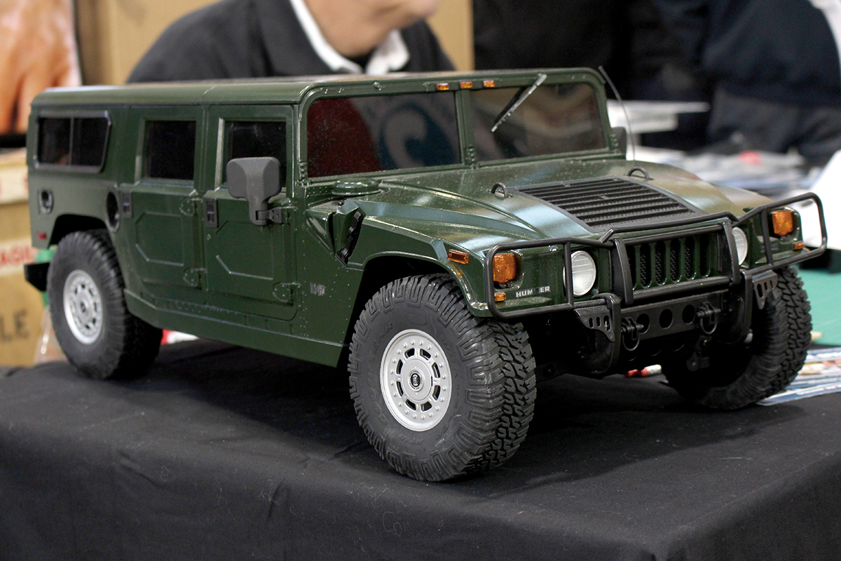 Image of the Hummer H1 SUV RC scale model