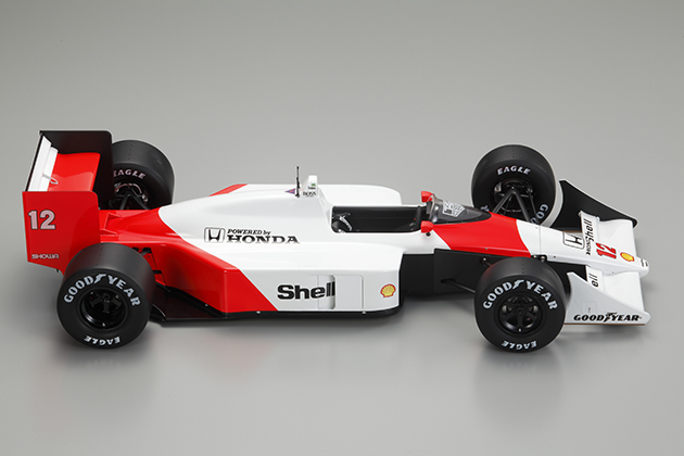 Image of the completed Senna McLaren MP4/4 scale model from DeAgostini ModelSpace