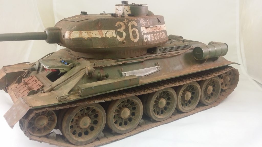 Image of T34-85 scale model tank, as part of a blog about the ModelSpace September scale modeller of the month - Daran Leaver.
