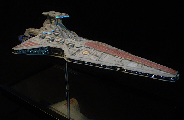 Republic-Star-Destroyer-Revell-sm