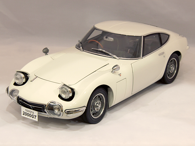 Image of the De Agostini ModelSpace 1:10 scale Toyota 2000GT scale model, as part of a blog about the ModelSpace July scale modeller of the month - Carl Darby.