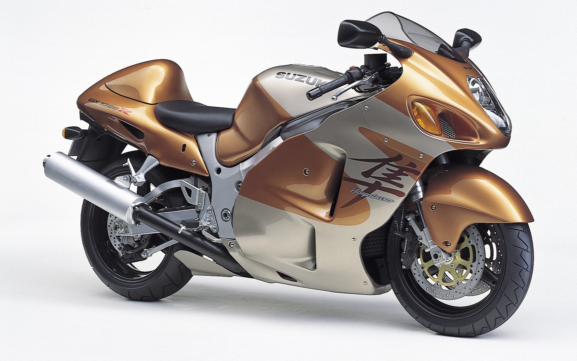 What are some features of the Suzuki Hayabusa GSX1300R?