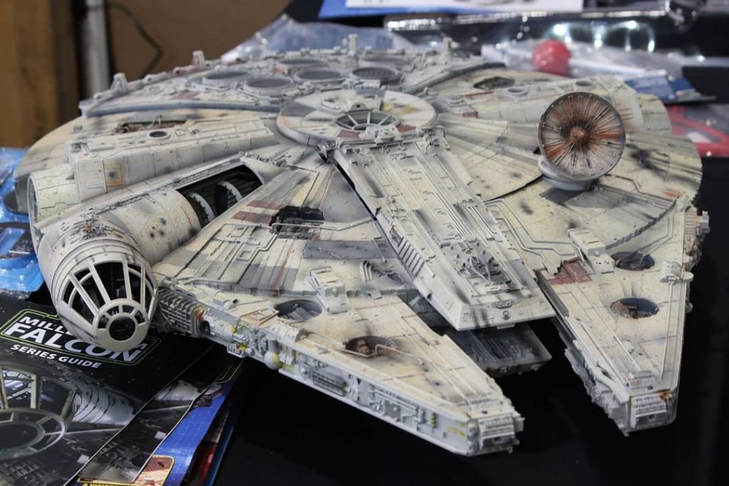 Image of DeAgostini ModelSpace 1:1 scale Millennium Falcon model, as part of a blog about how to paint model kits.