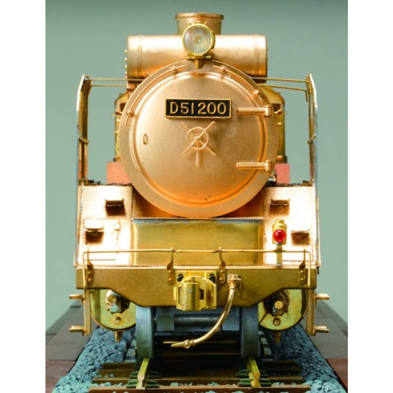 build a train kit