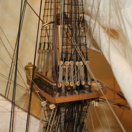 Build HMS Surprise - High-quality planking mahogany, walnut and lime woods.