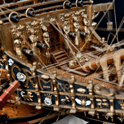 Build the Sovereign of the Seas - Guns, winches and the deck equipment are all superbly designed and finished