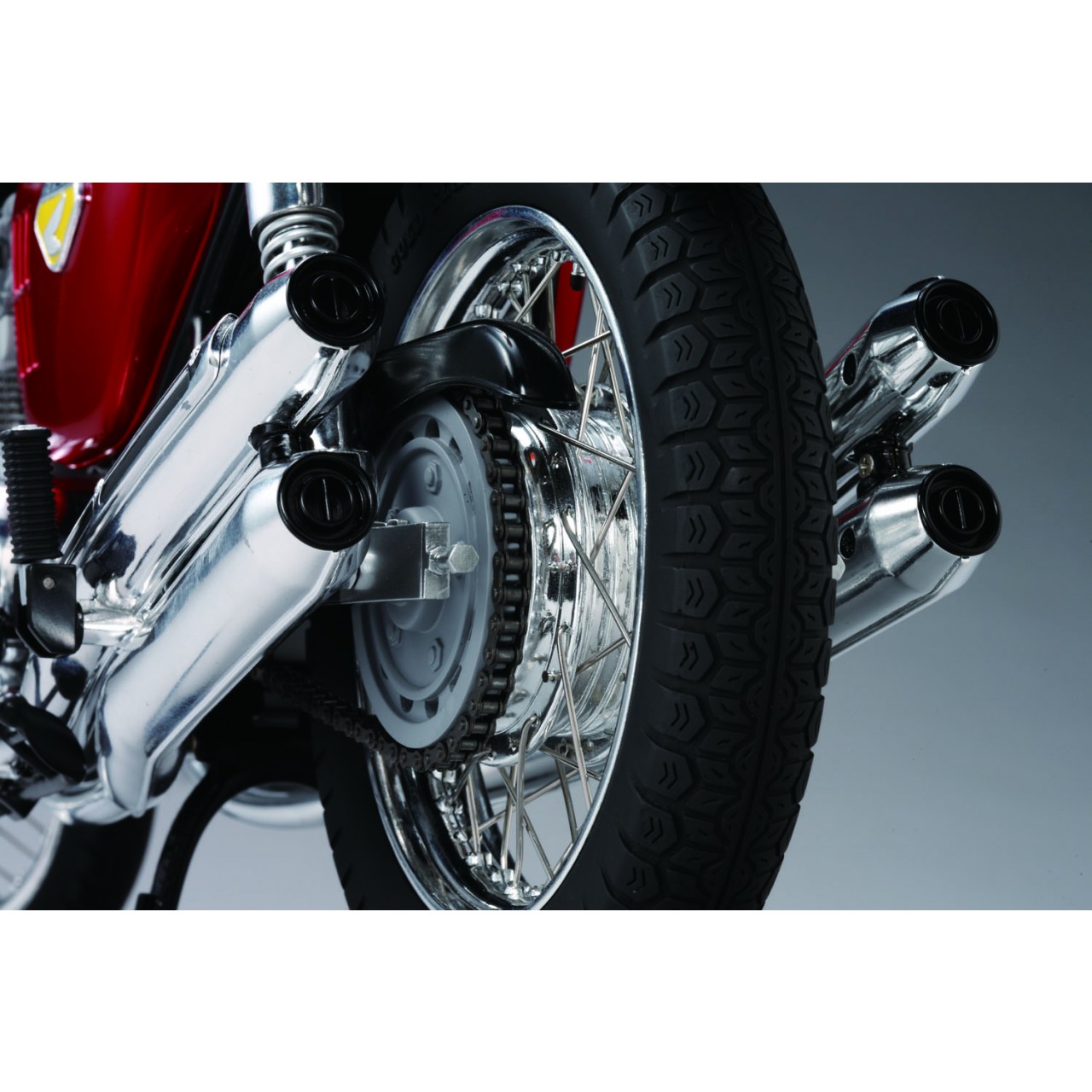 Honda CB750 Motorcycle Model 1:4 Scale Full Kit | ModelSpace Honda CB750 Motorcycle Model 1:4 Scale Full Kit | ModelSpace