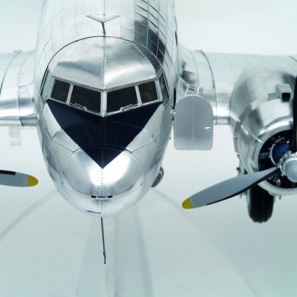 Build the Douglas DC-3 - The fuselage is covered with a skin of gleaming aluminium