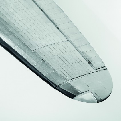 Build the Douglas DC-3 - Authentic rivet markings